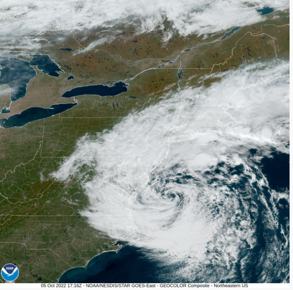 Visible satellite image over eastern North America at 1:16 PM EST on October 5th (NOAA/NESDIS).